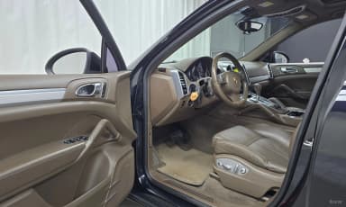 New Cayenne