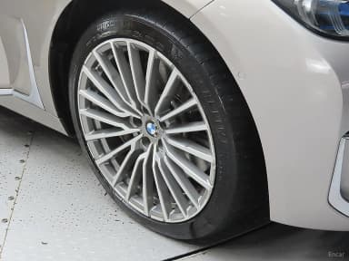 7 Series (G11)