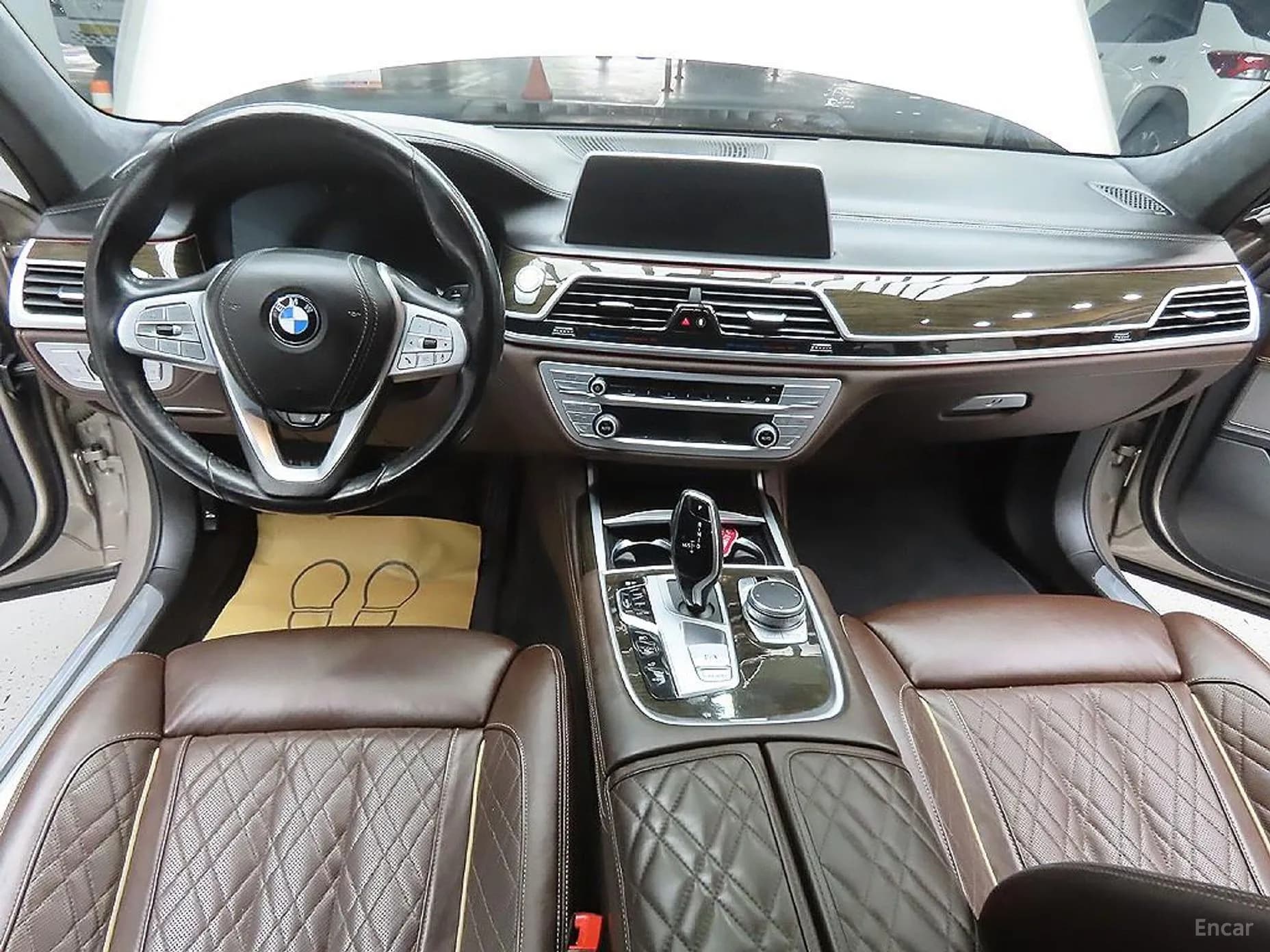 7 Series (G11)