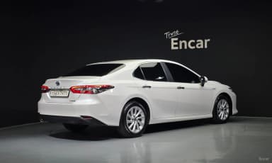 Camry (XV70)
