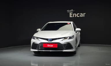 Camry (XV70)