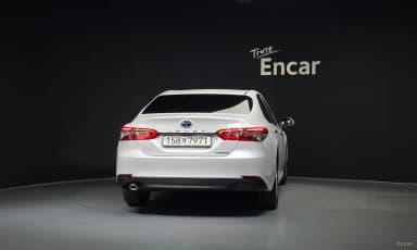 Camry (XV70)