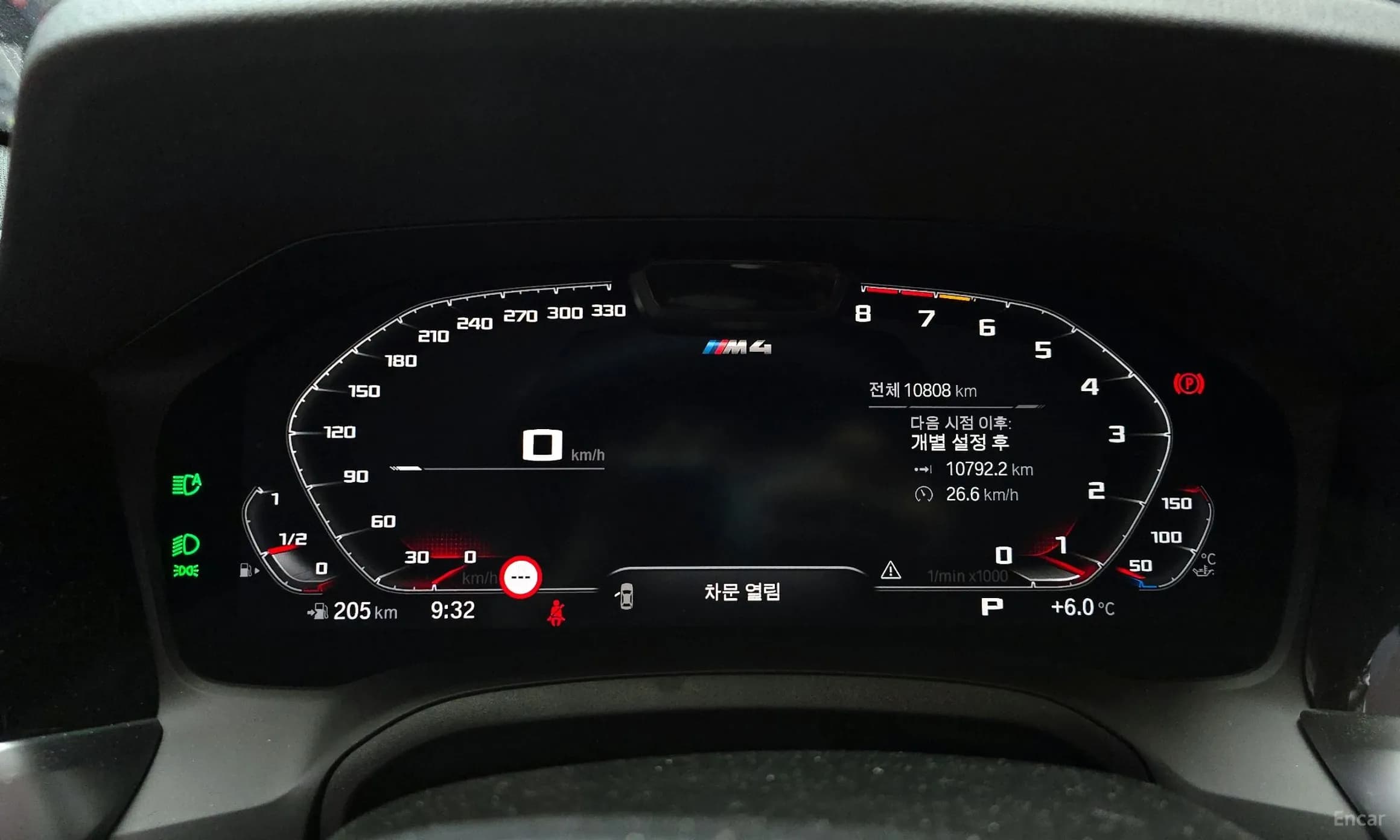 M4 (G82)