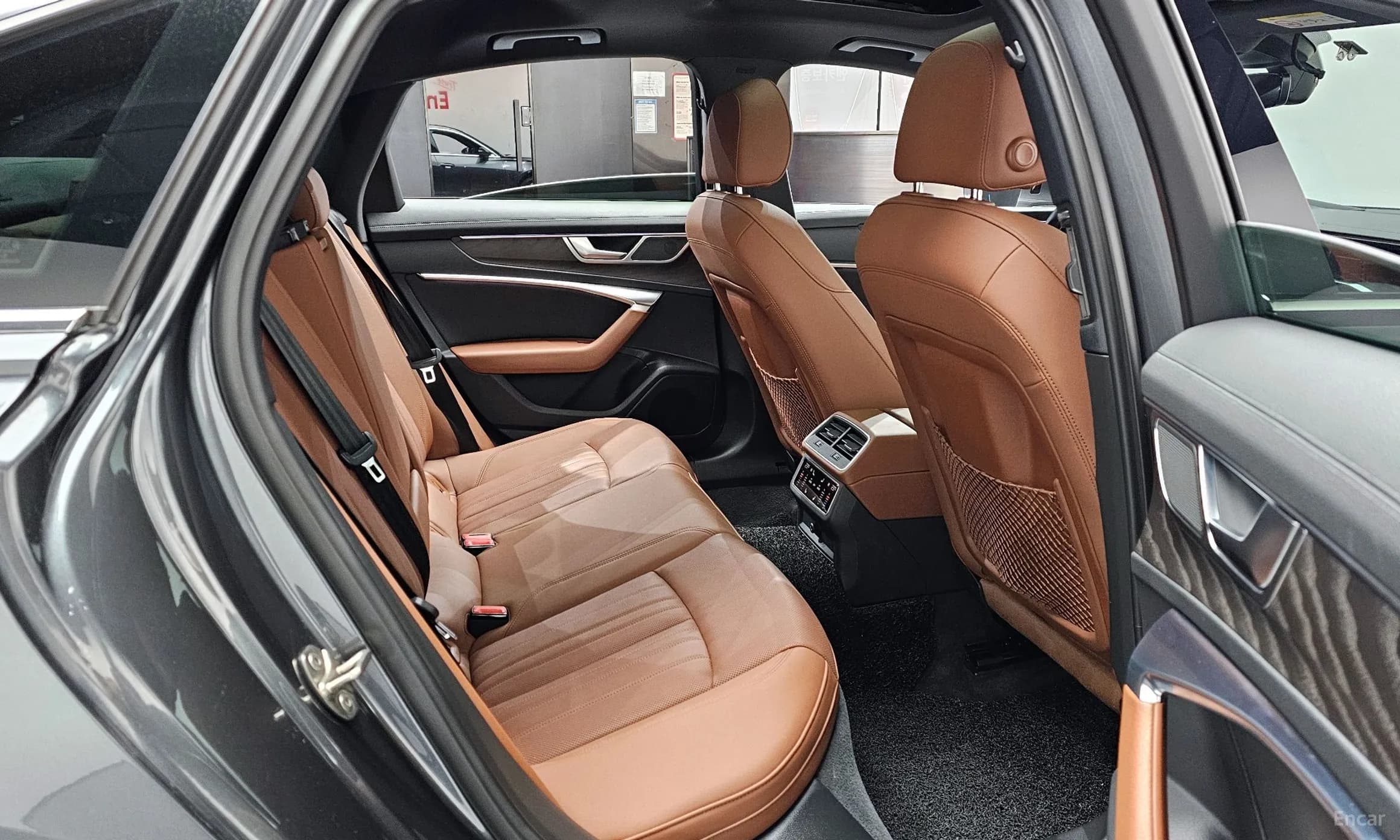 A6 (C8)