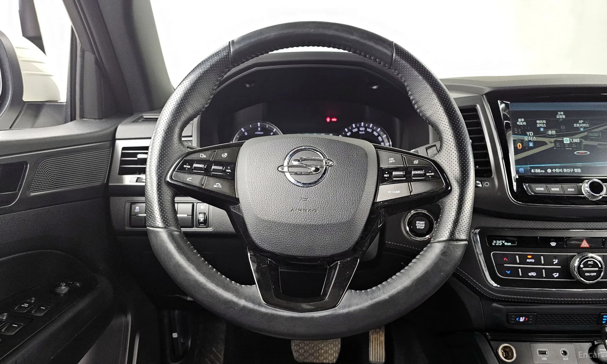 Rexton Sports Khan