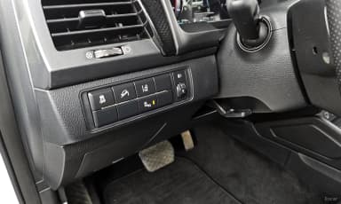Rexton Sports Khan
