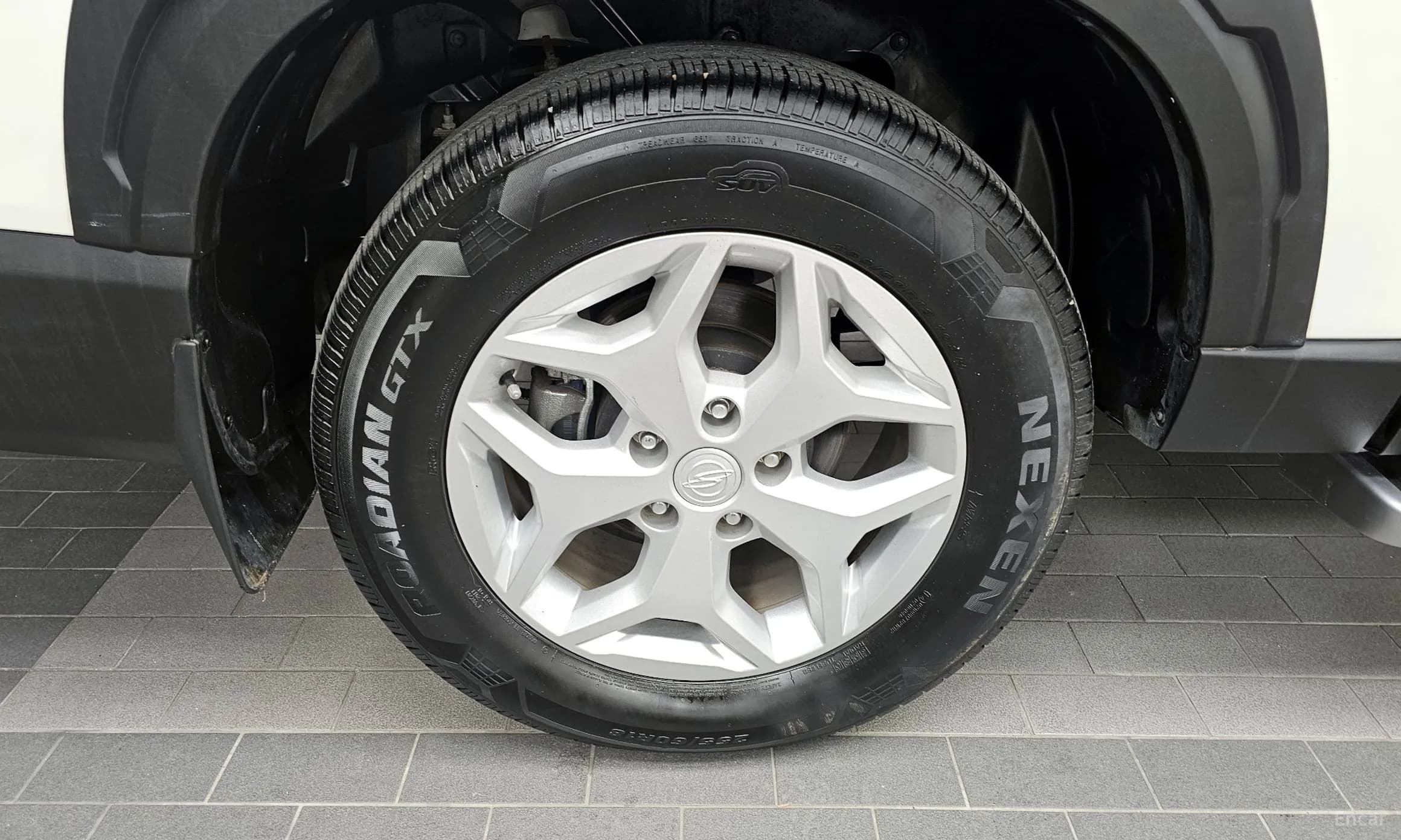 Rexton Sports Khan