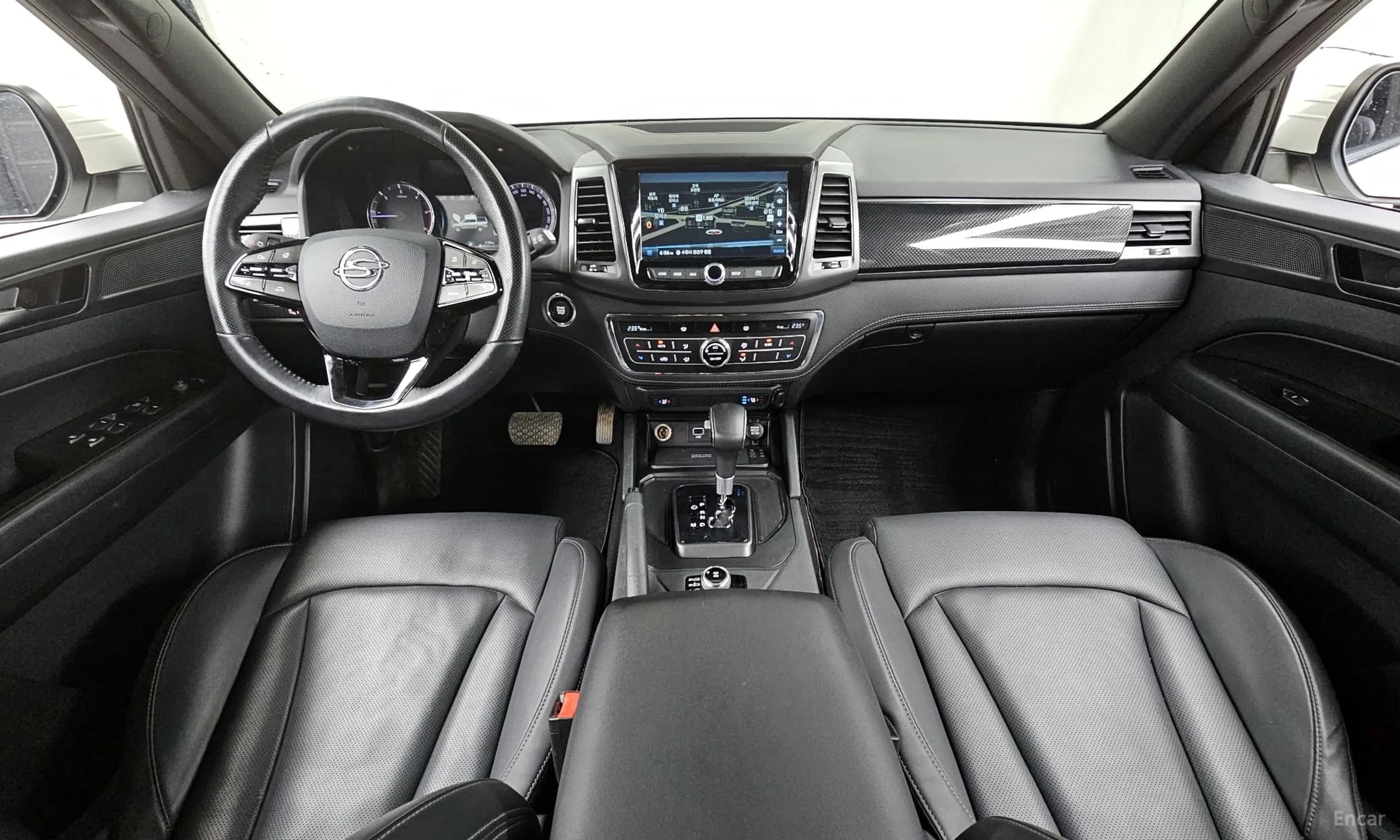Rexton Sports Khan