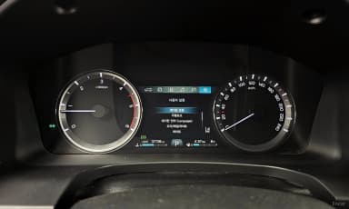 Rexton Sports Khan