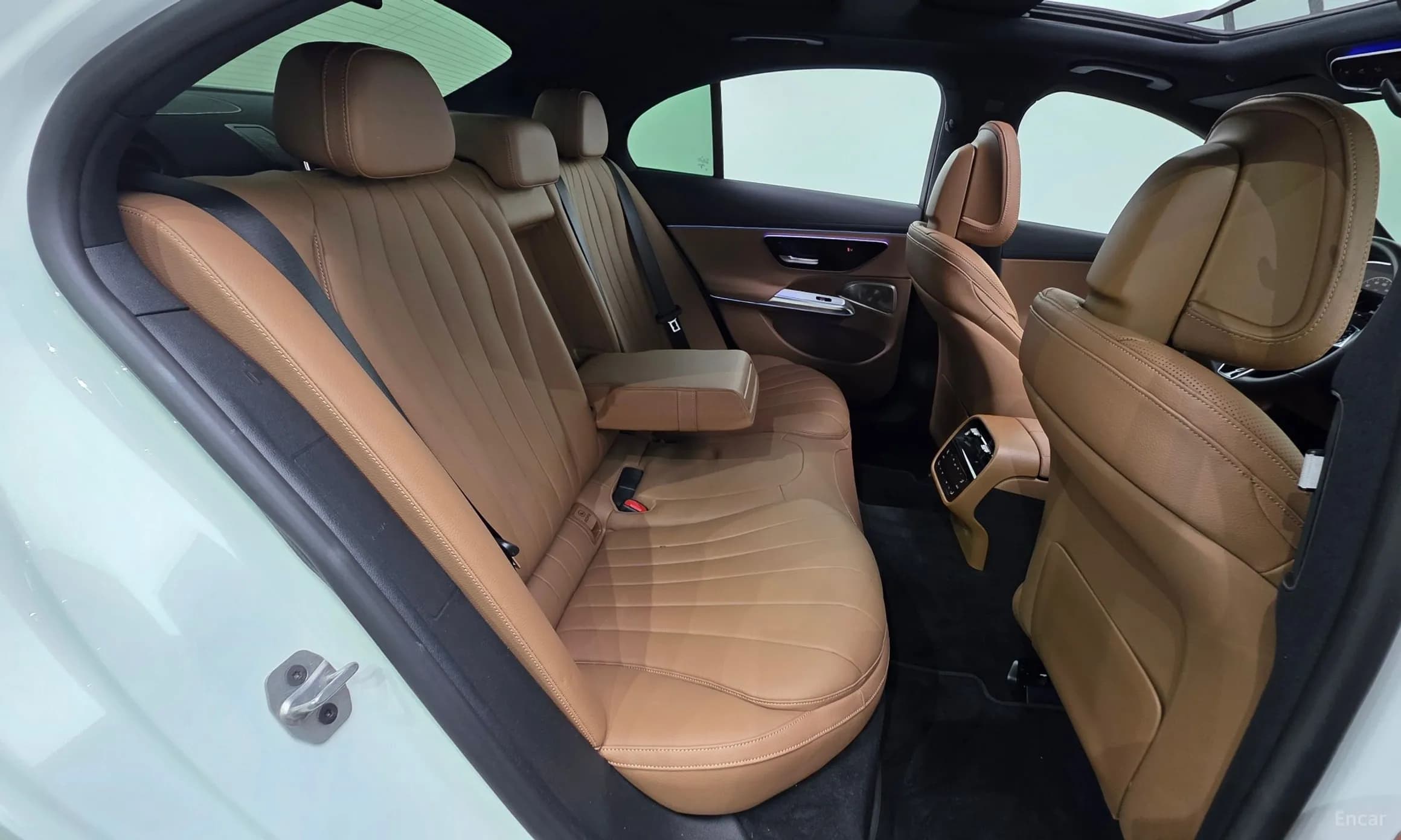 E-Class W214