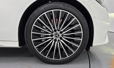 E-Class W214