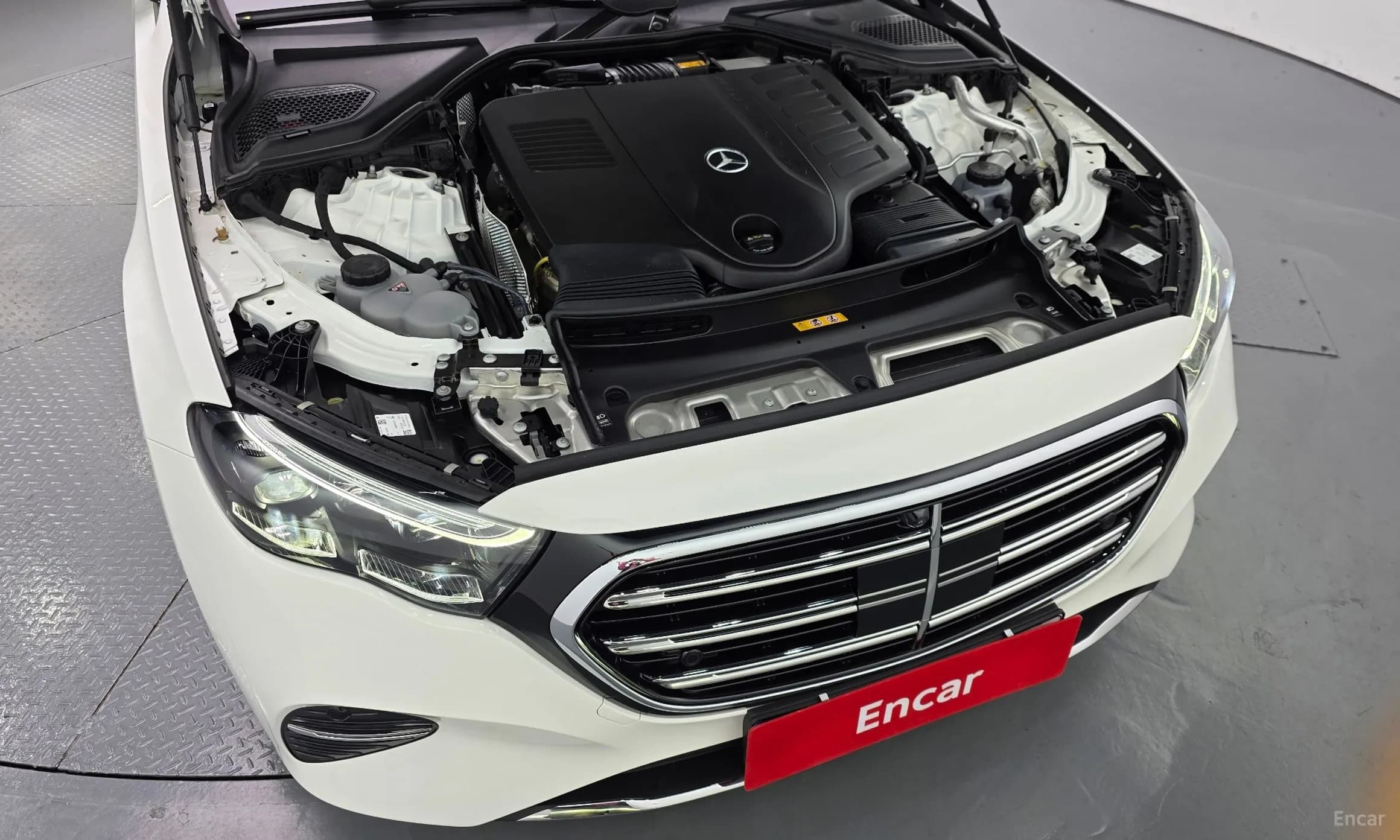 E-Class W214