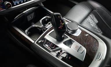 7 Series (G11)