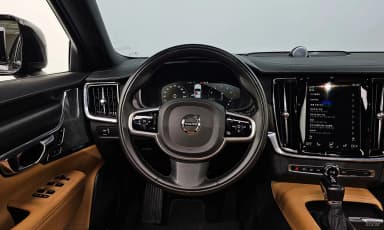 V90 Cross Country