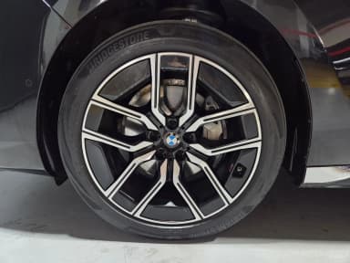 7 Series (G70)