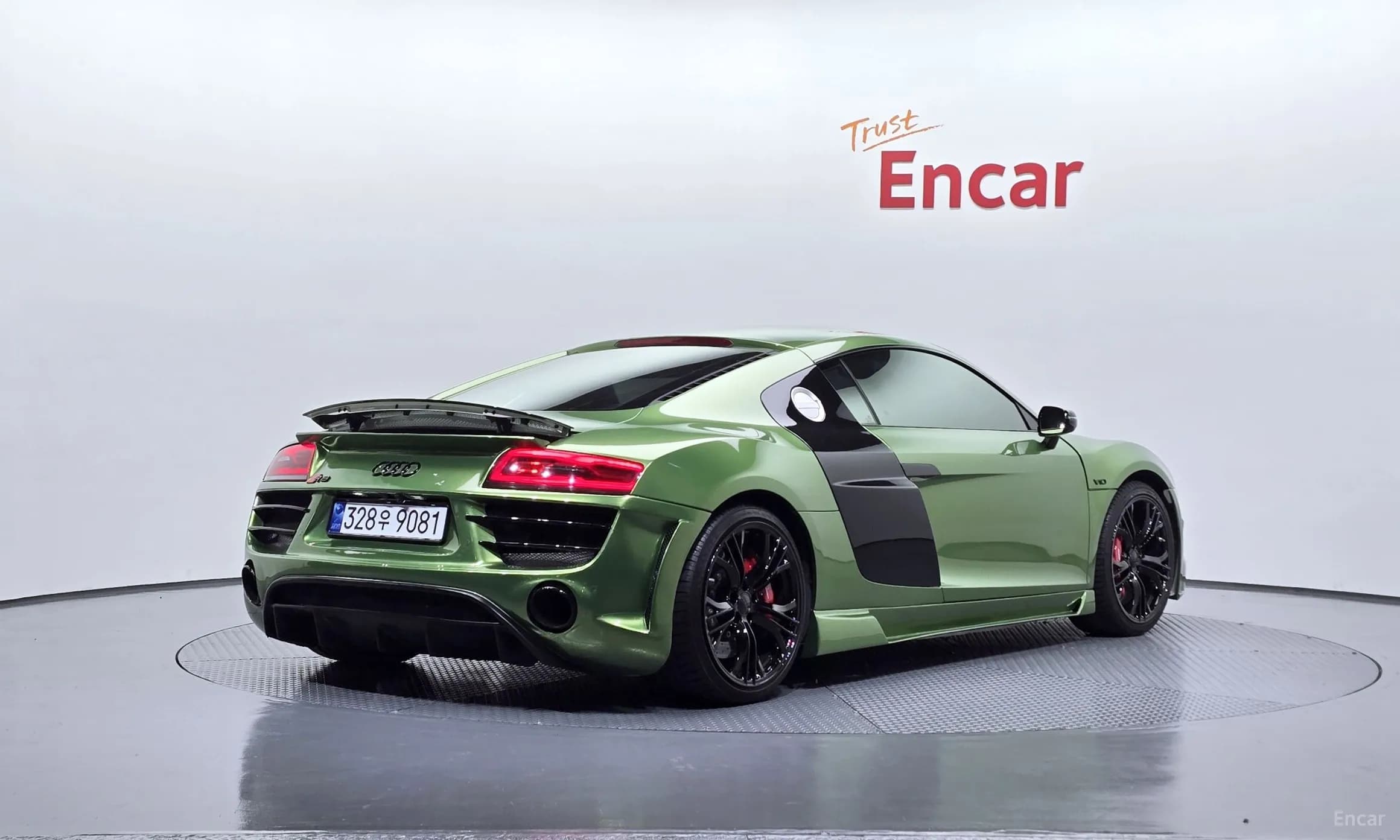 R8