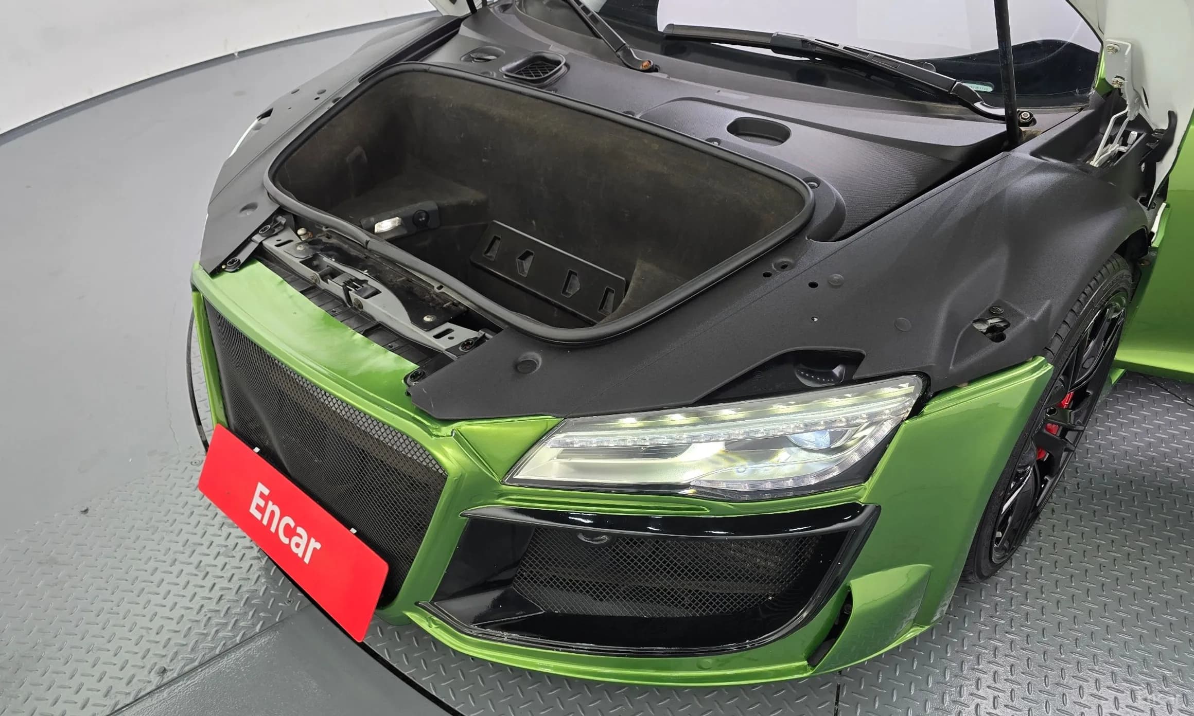 R8