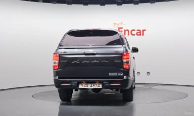 Rexton Sports Khan