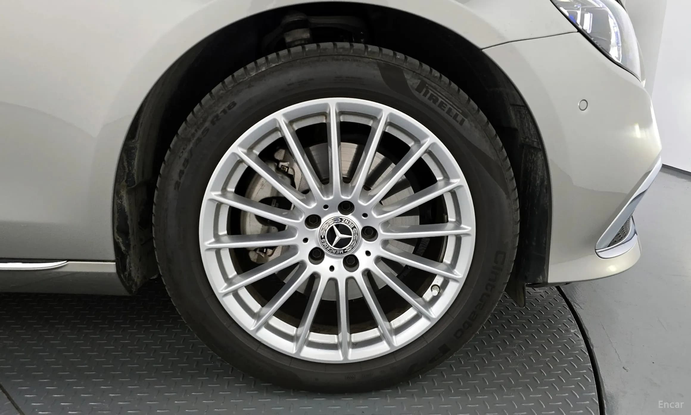 E-Class W213