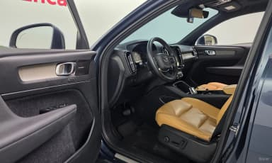 XC40