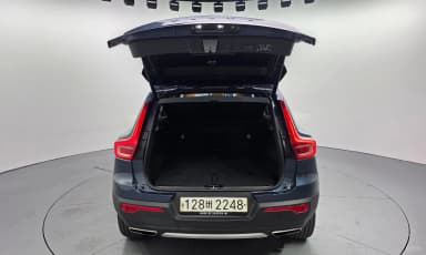 XC40