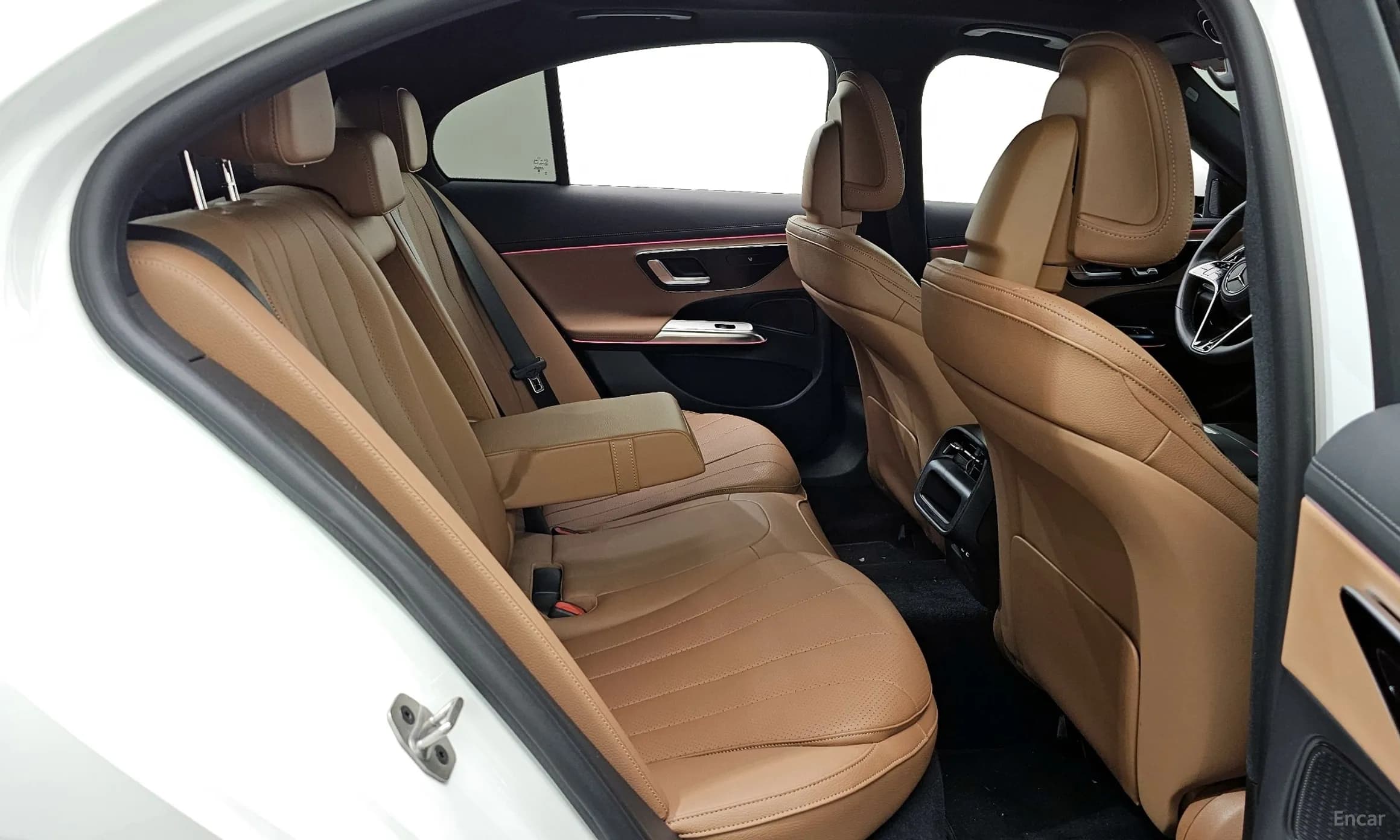 E-Class W214