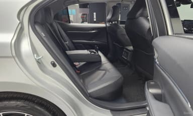 Camry (XV70)