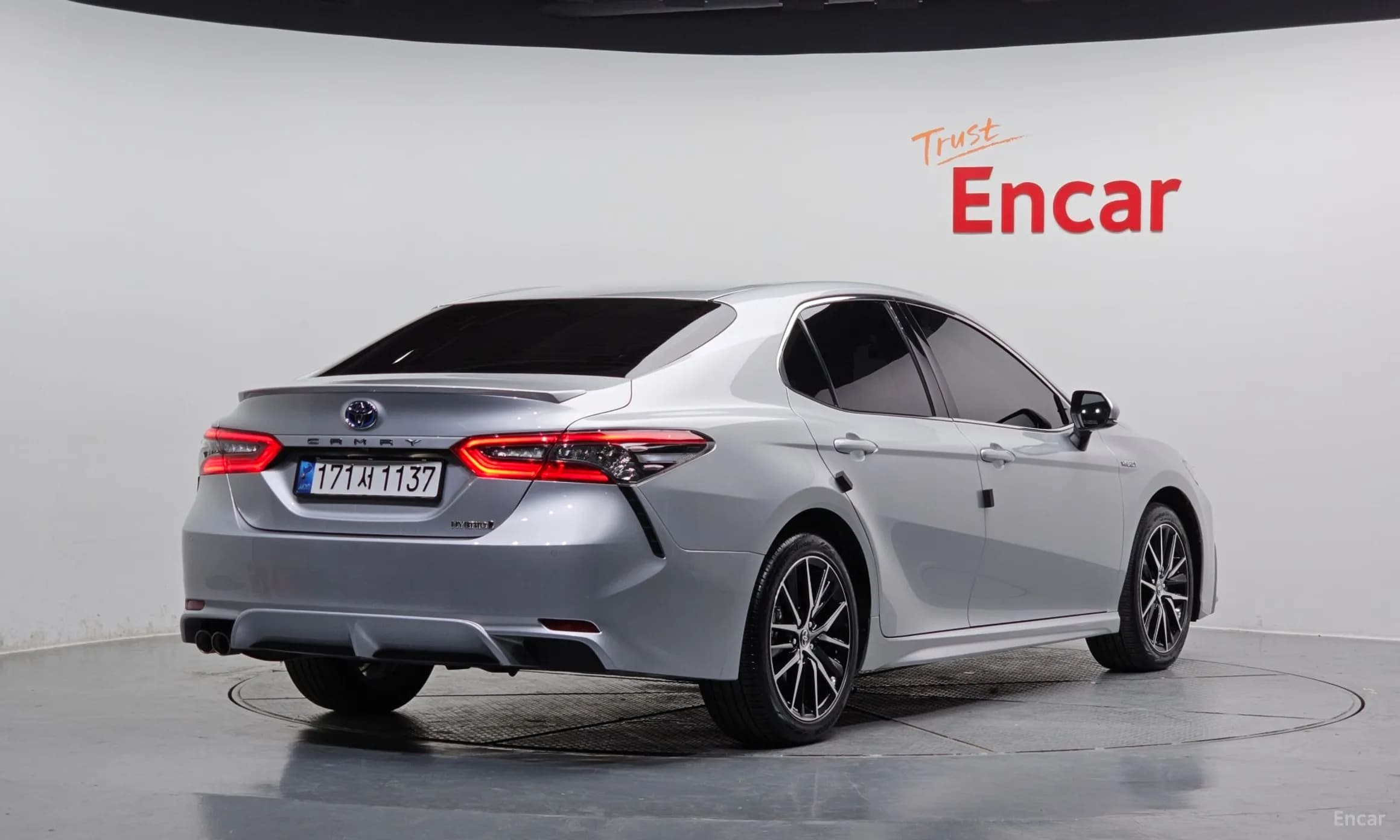 Camry (XV70)