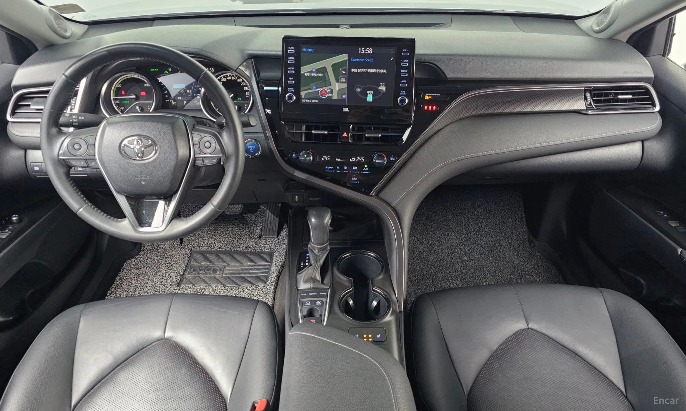 Camry (XV70)