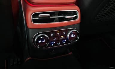 GV70