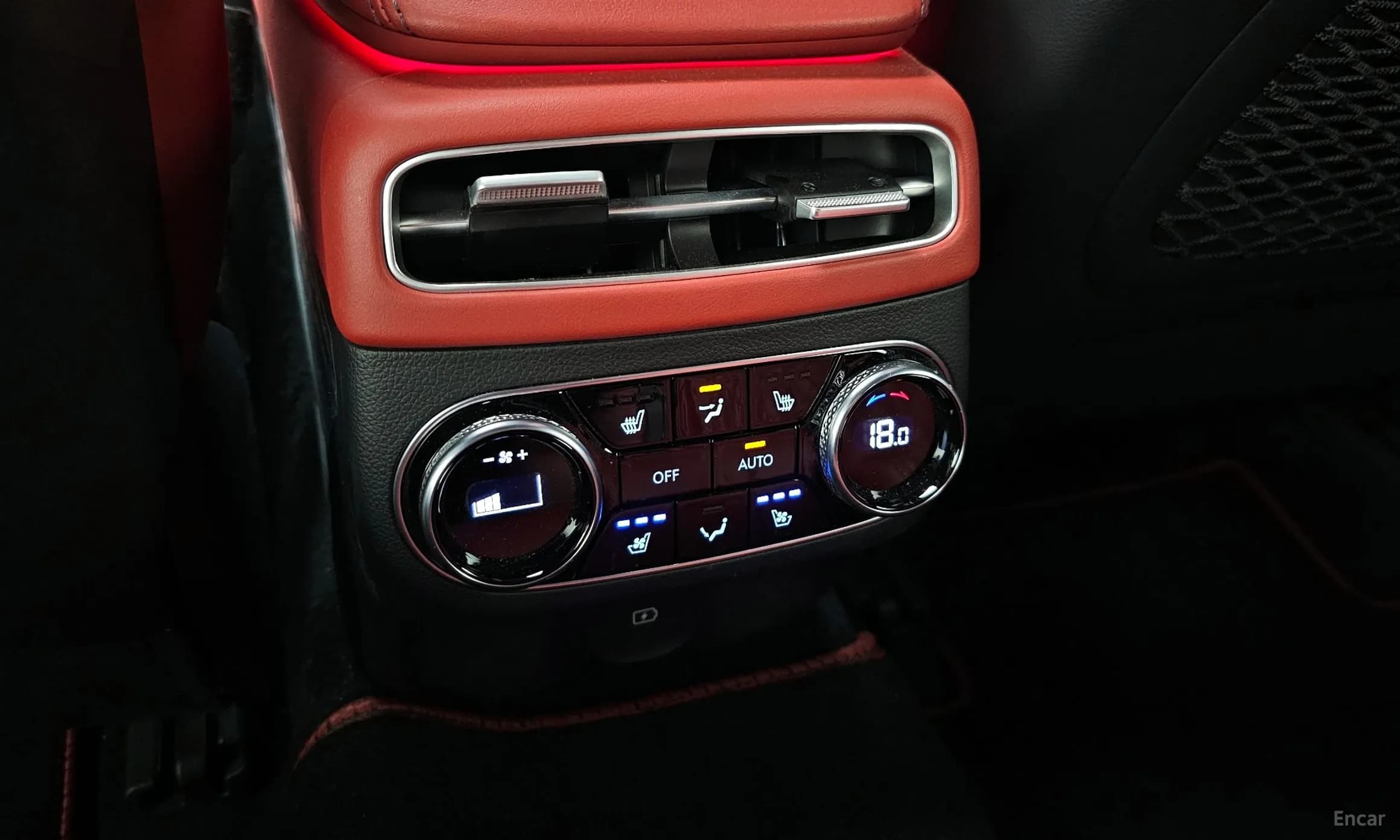 GV70