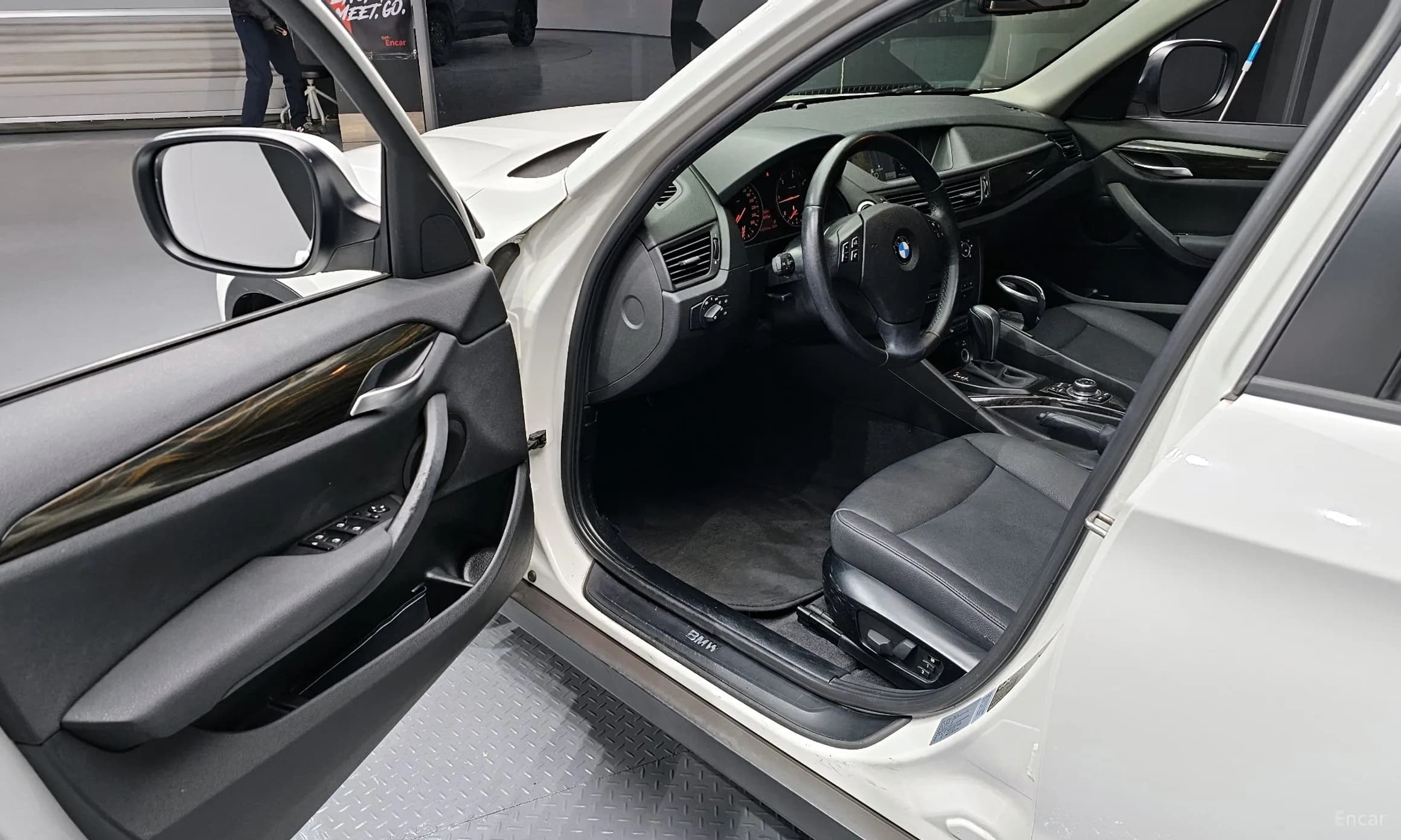 X1 (E84)