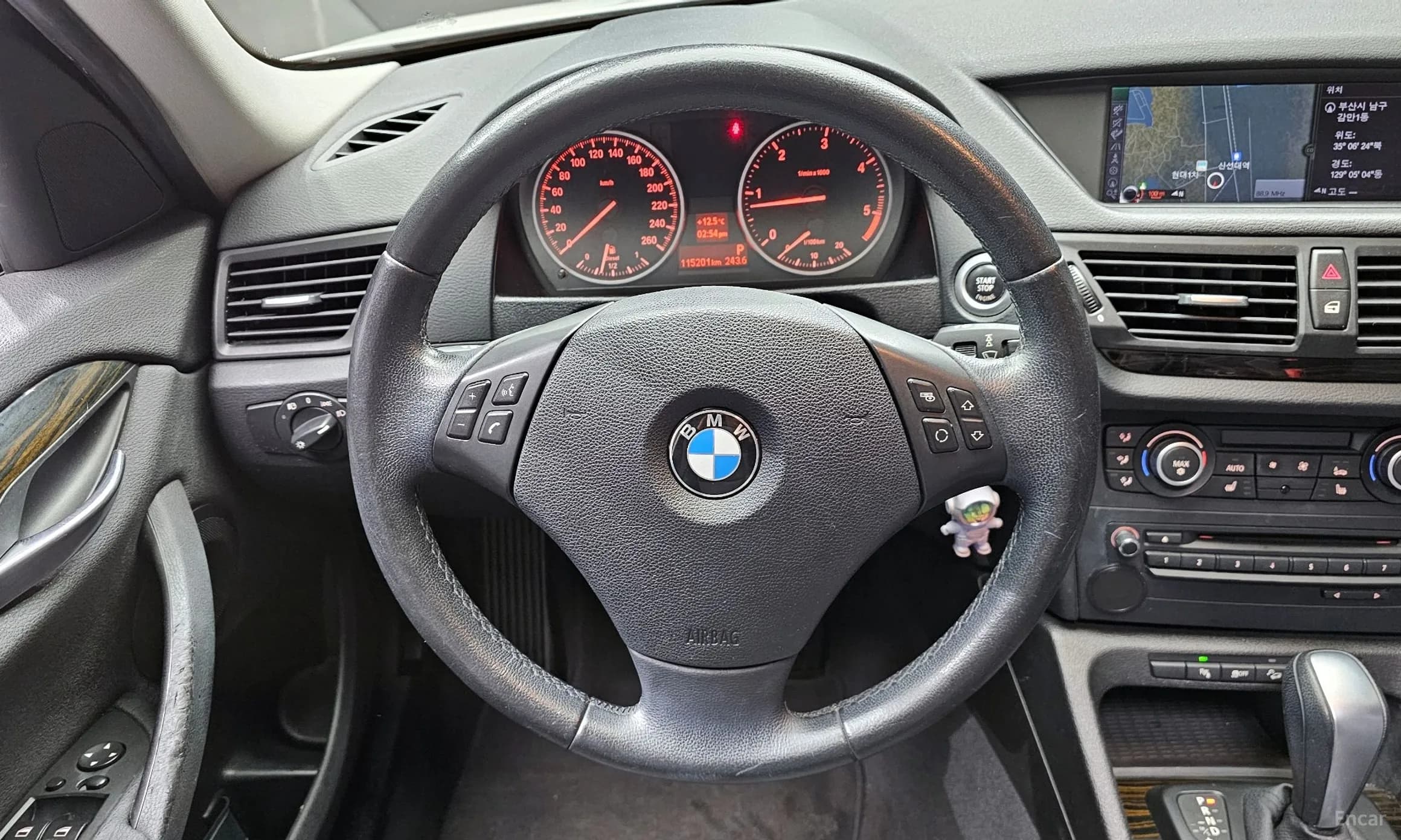 X1 (E84)