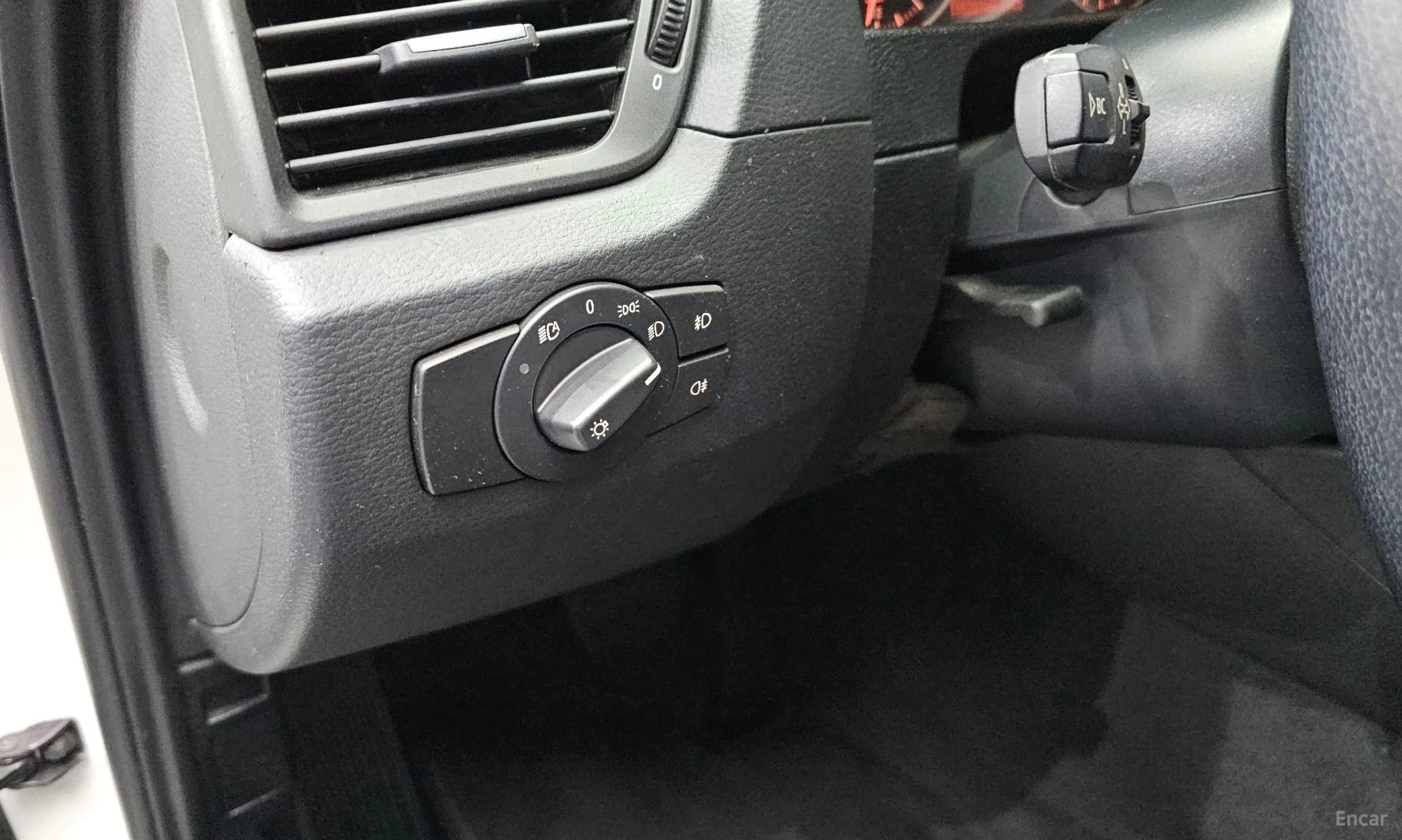 X1 (E84)