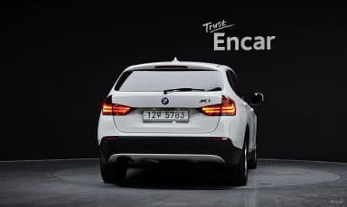 X1 (E84)