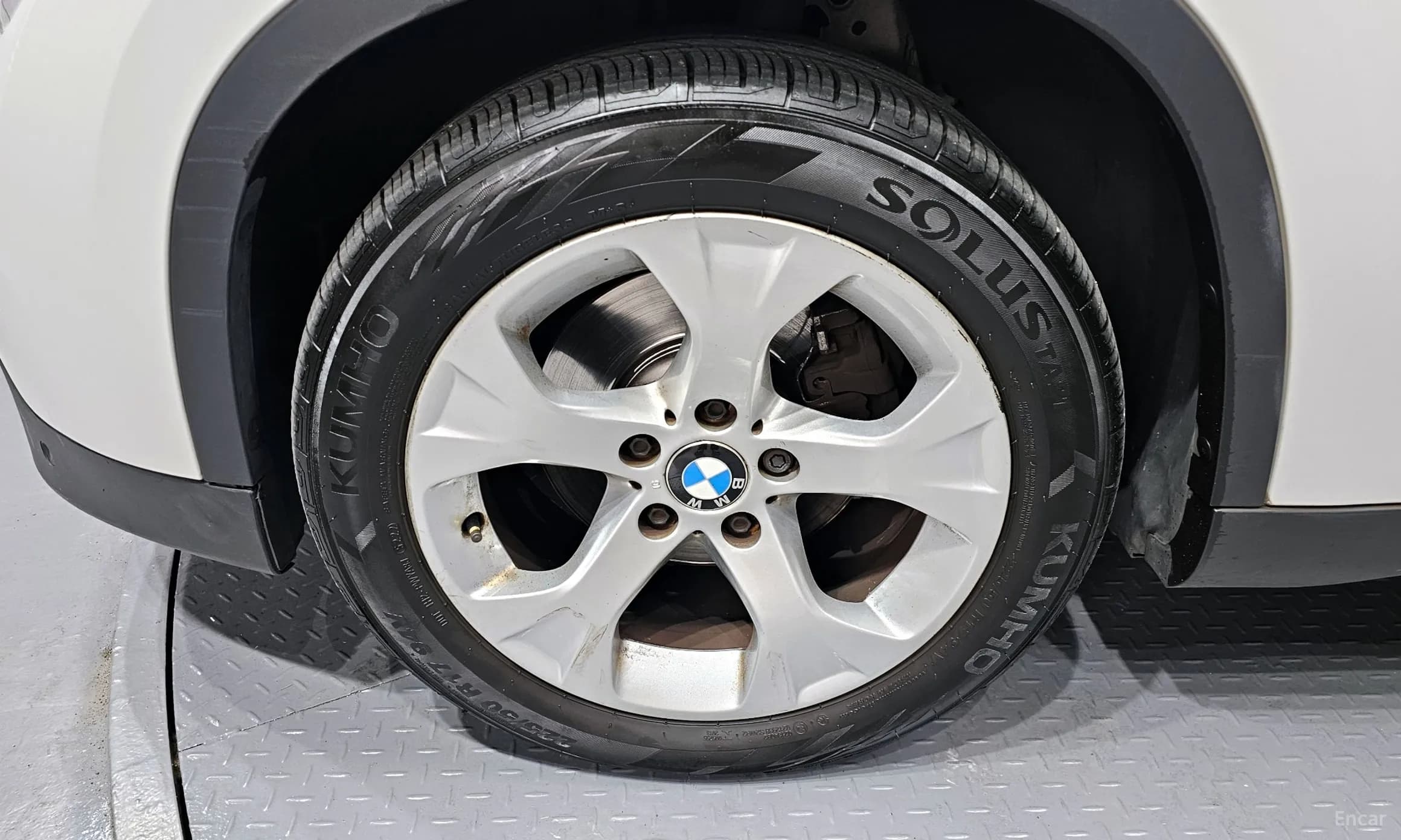 X1 (E84)