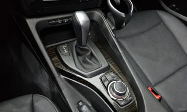 X1 (E84)