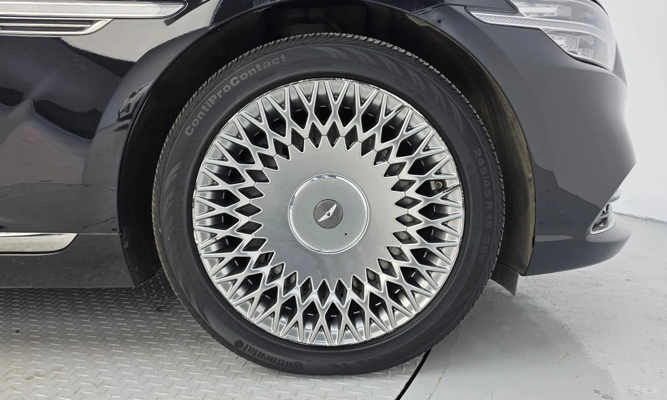 G90