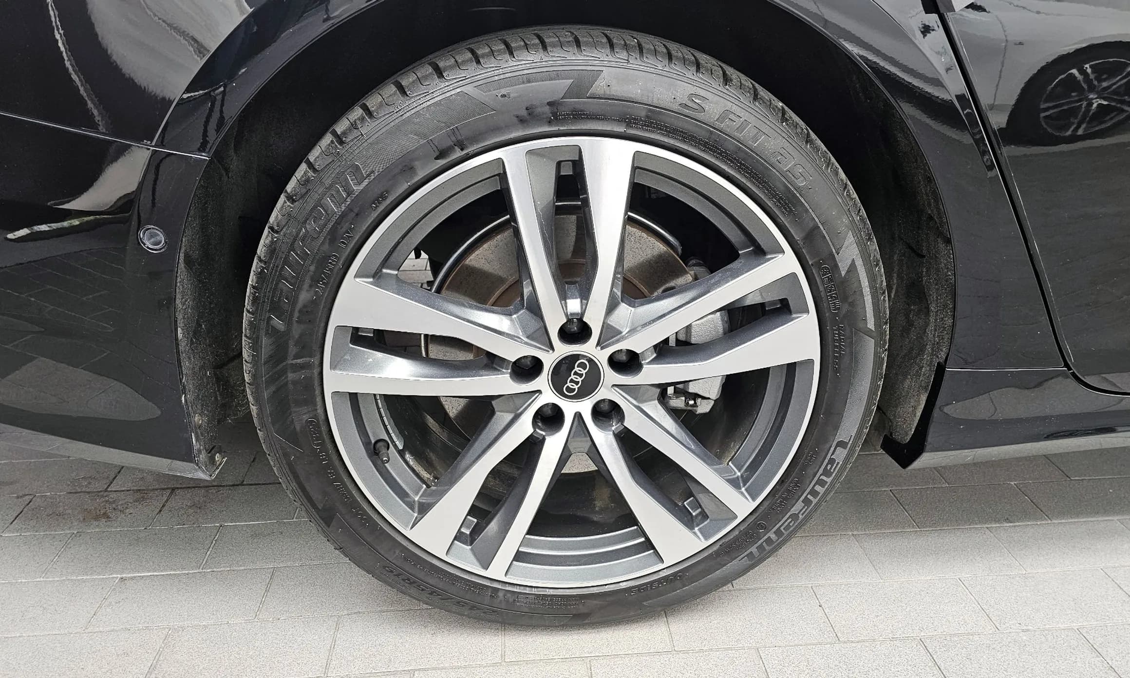A6 (C8)