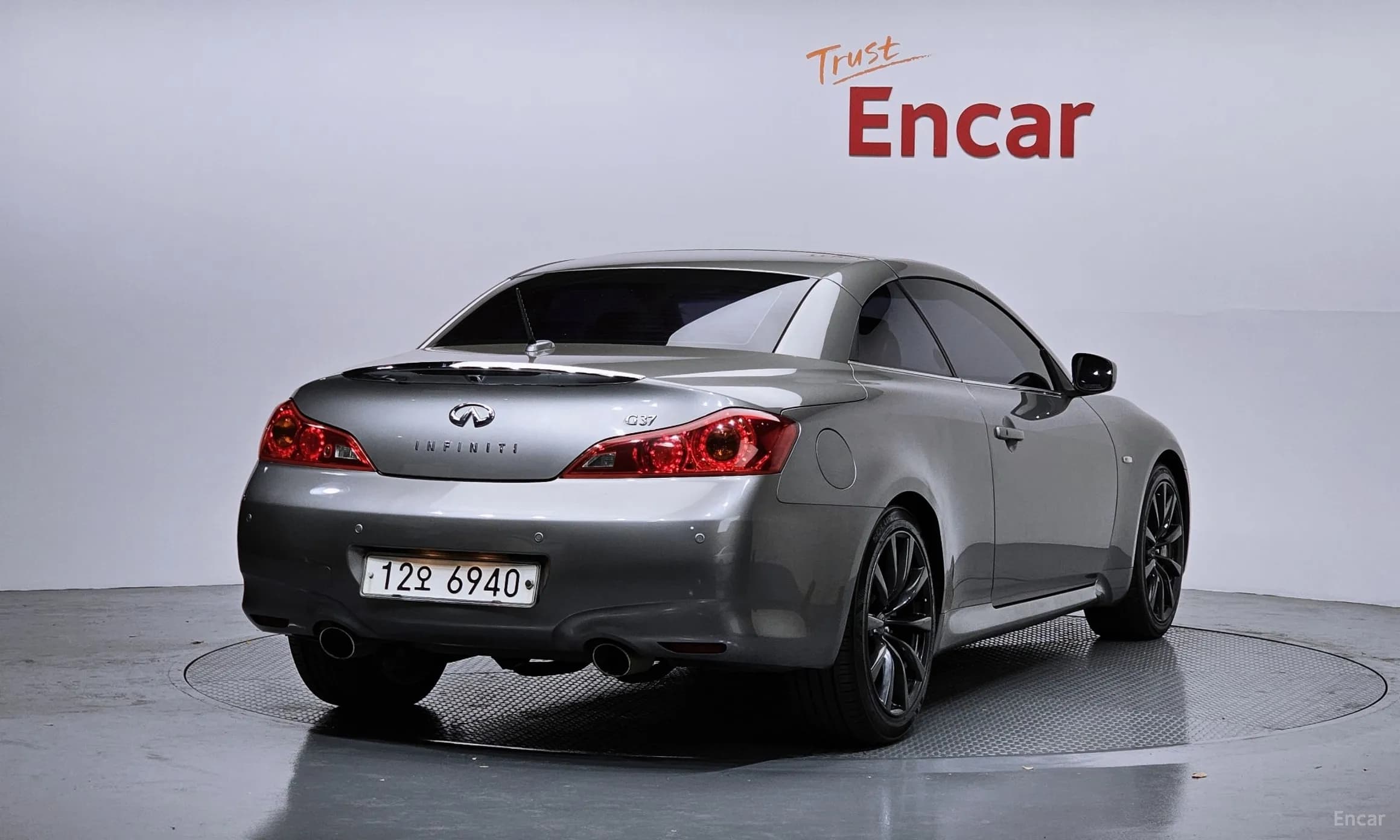 G37