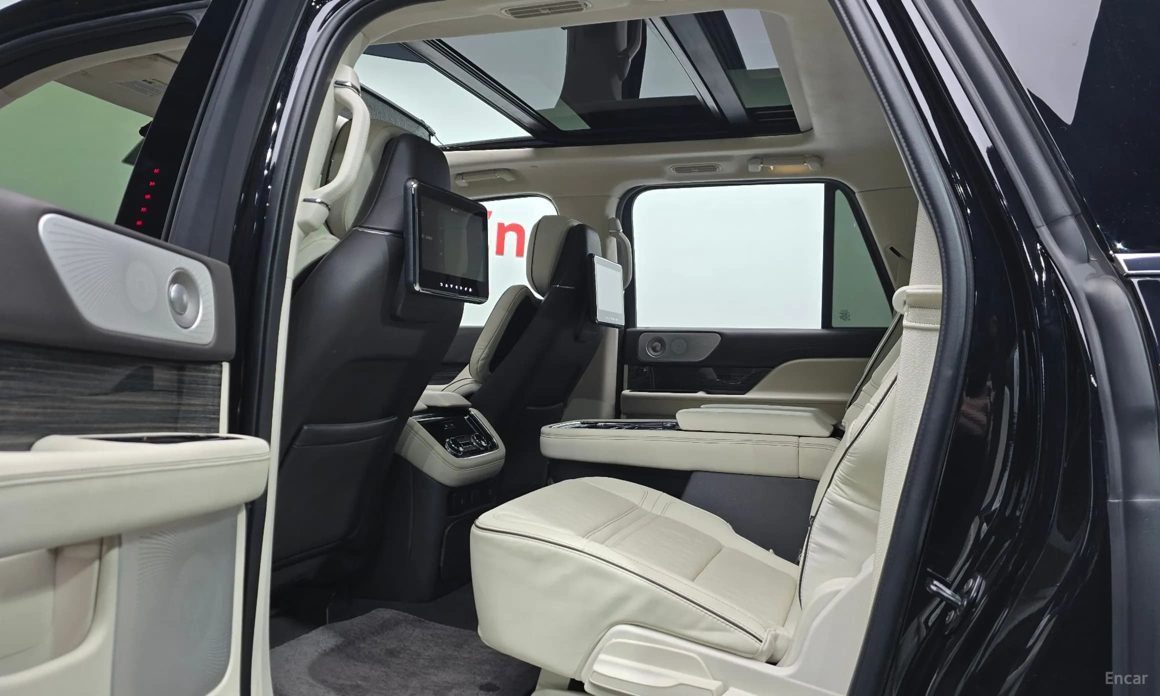 Navigator 4th generation