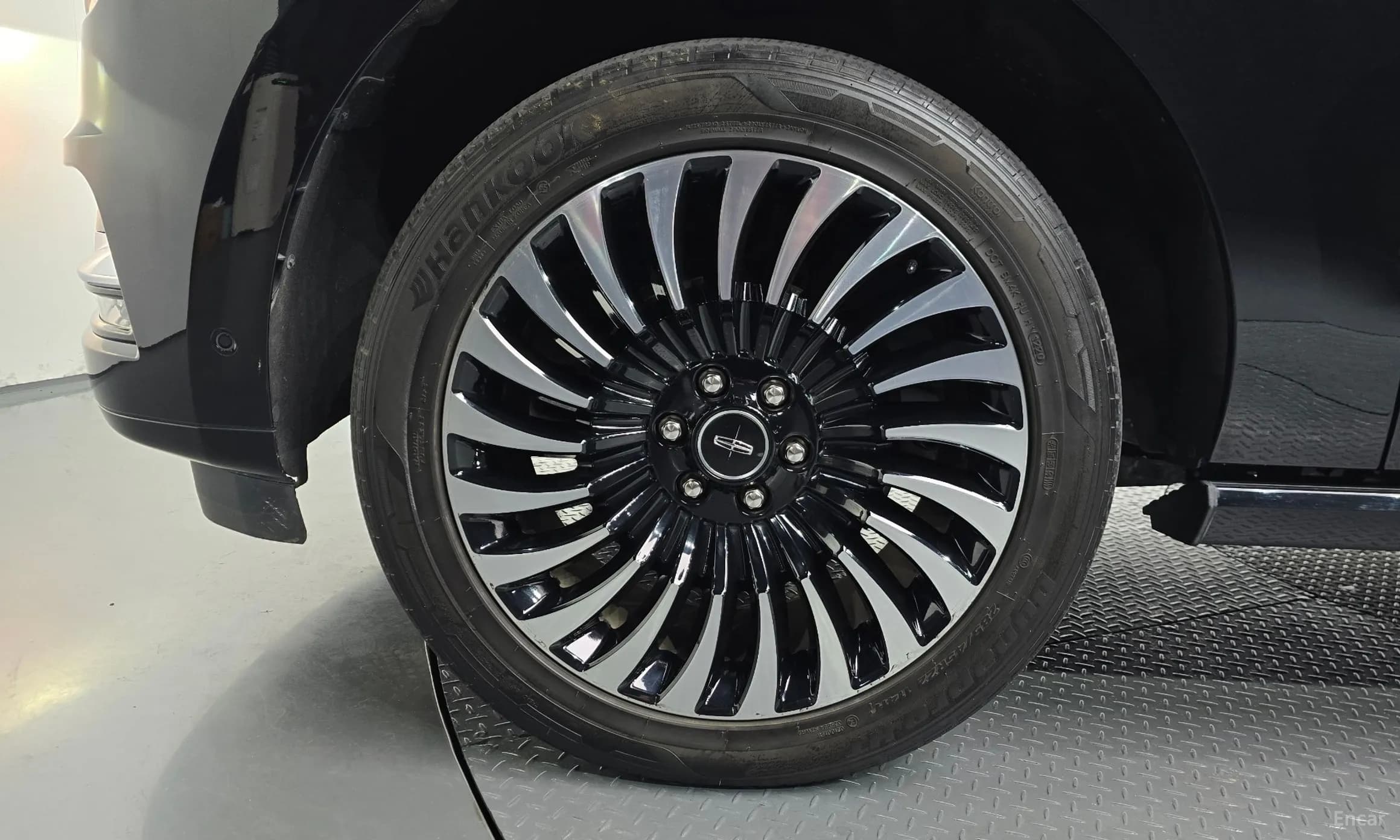 Navigator 4th generation
