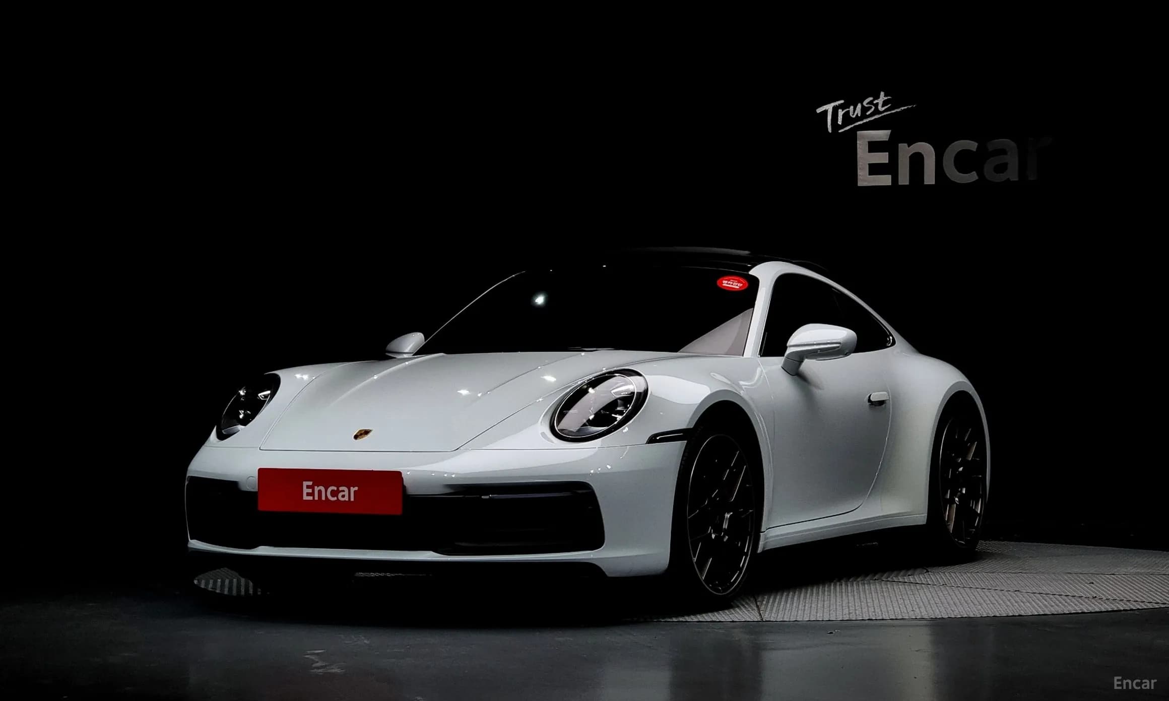 911 (992)