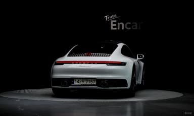 911 (992)