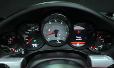910