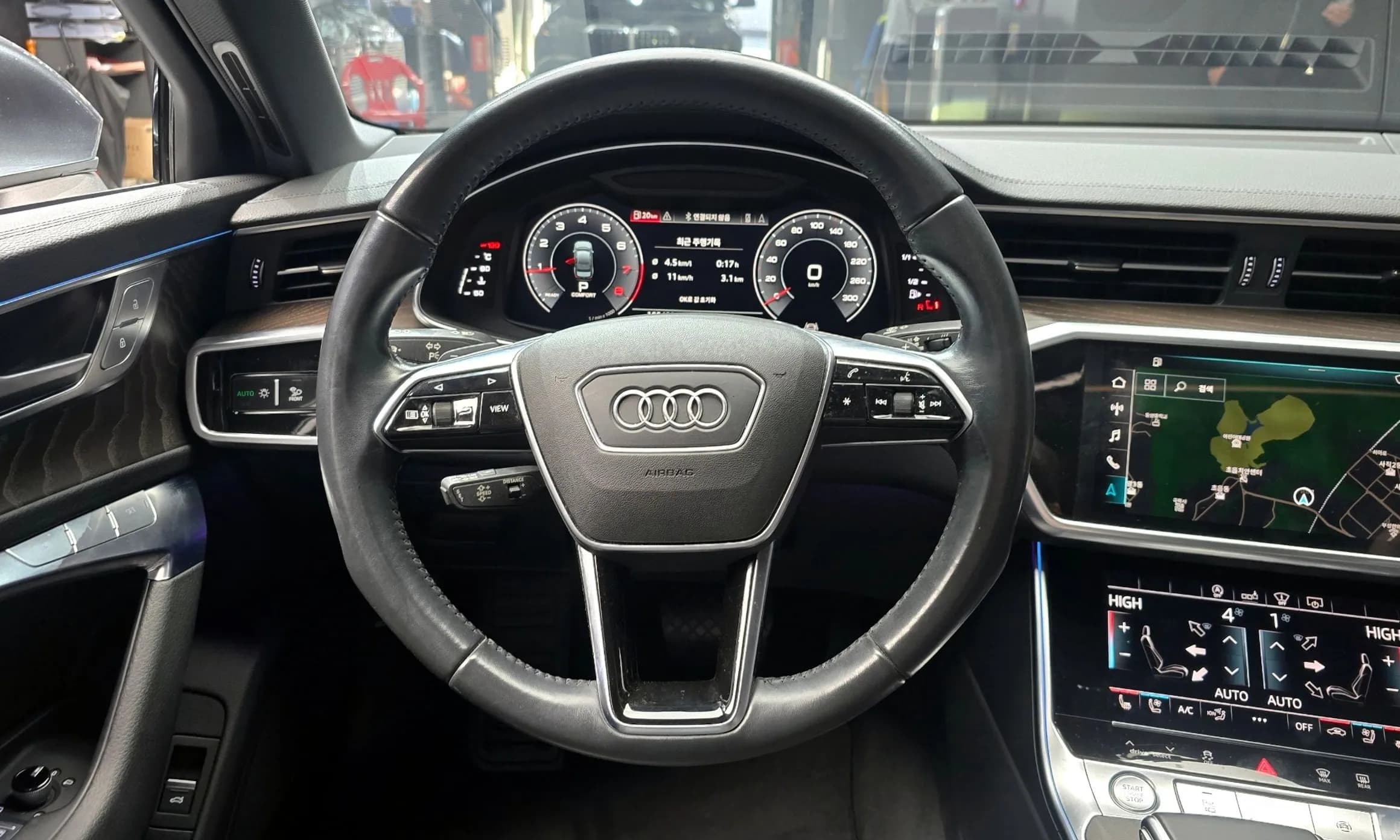 A6 (C8)