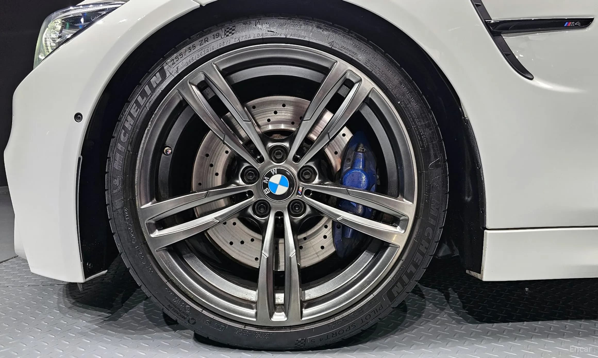 M4 (F82)