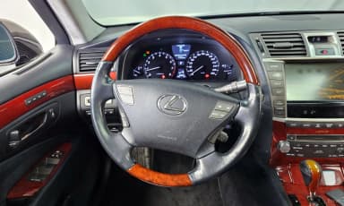 LS460L