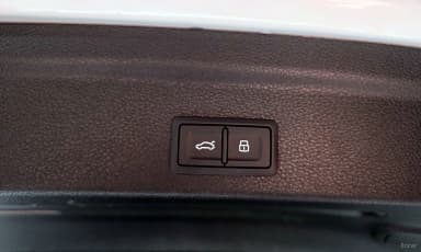 Q3 (F3)