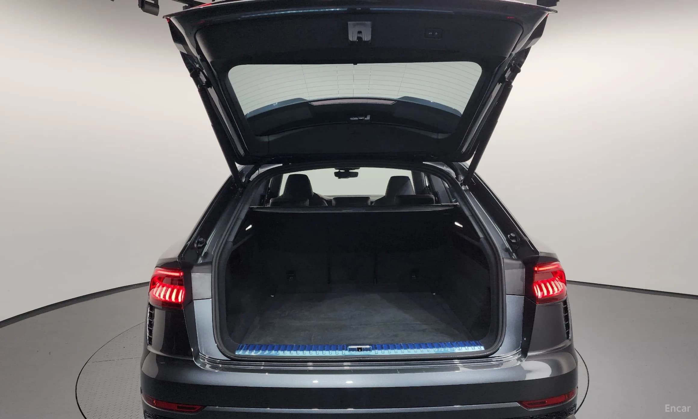 RSQ8 (4M)